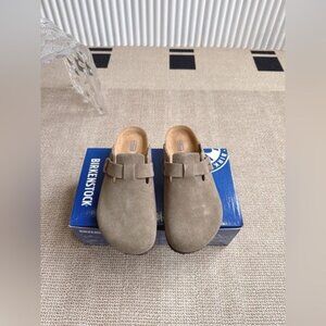 New Birkenstock Boston Ladies taupe suede clogs slipper